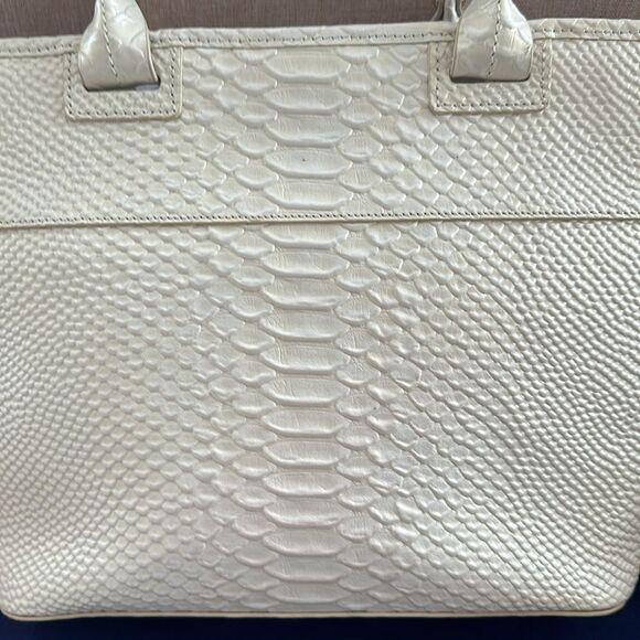 Dooney & Bourke Pearlized Snake Doomed Satchel Bag! - Picture 8 of 13